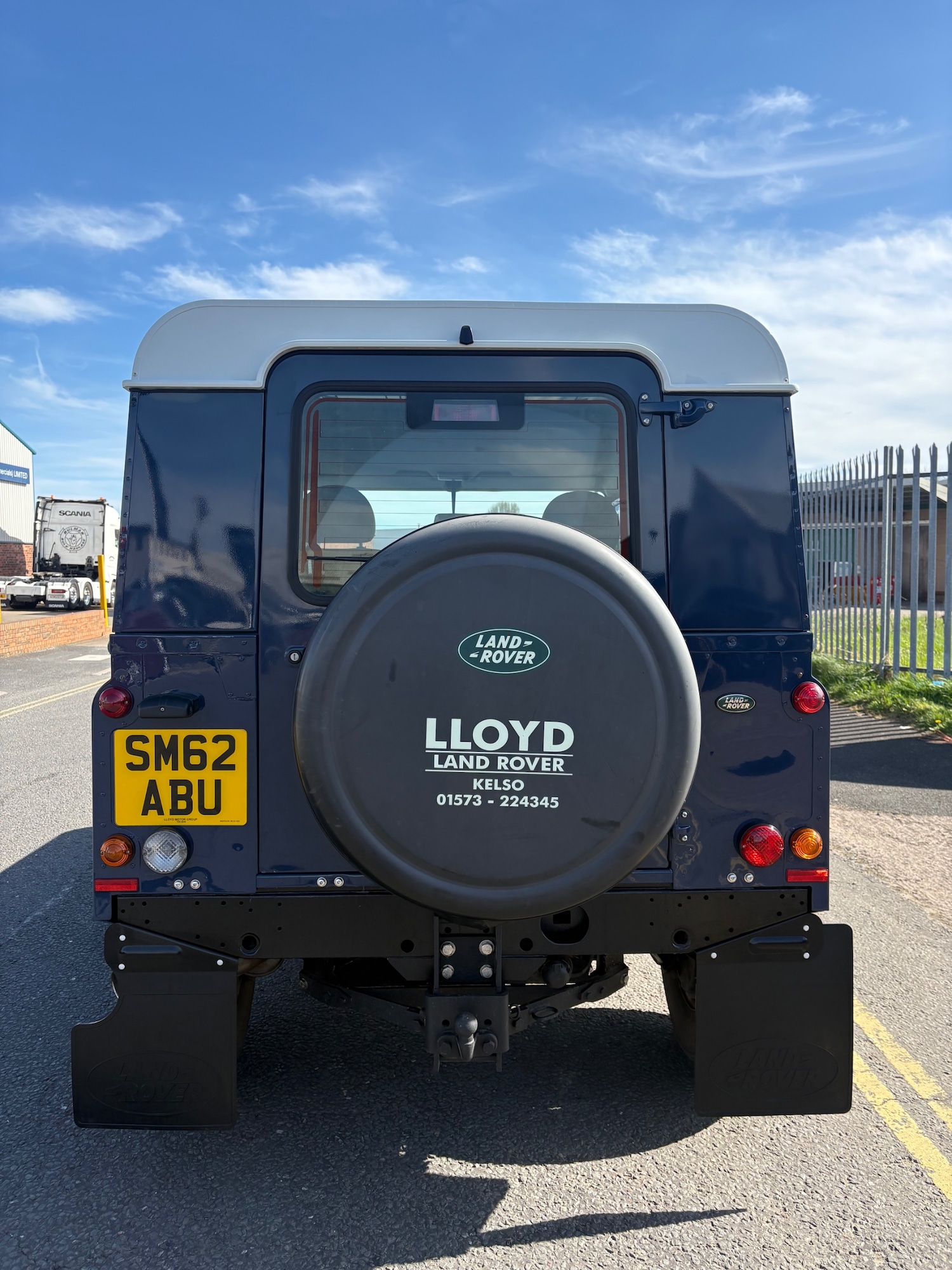 Used Land Rover Defender 2013 for sale - 78175924: Photo 4