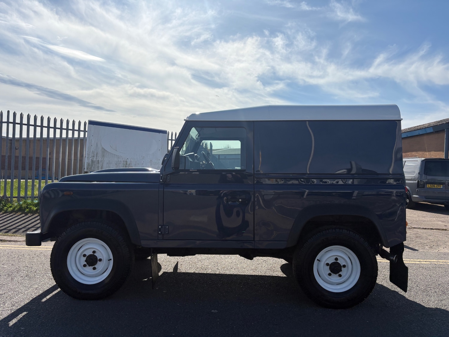 Used Land Rover Defender 2013 for sale - 78175924: Photo 9