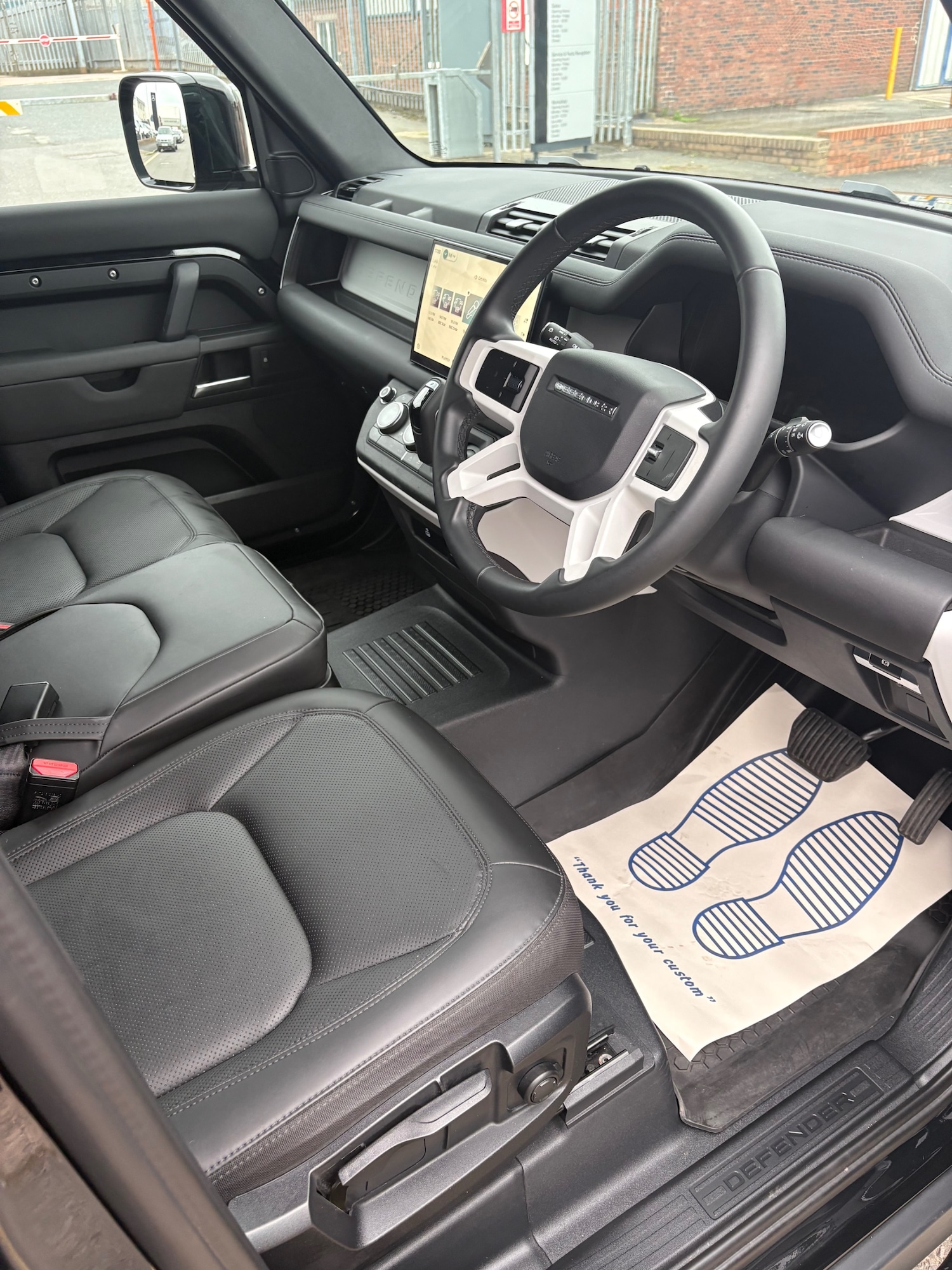 Used Land Rover Defender 2025 for sale - 76187381: Photo 9