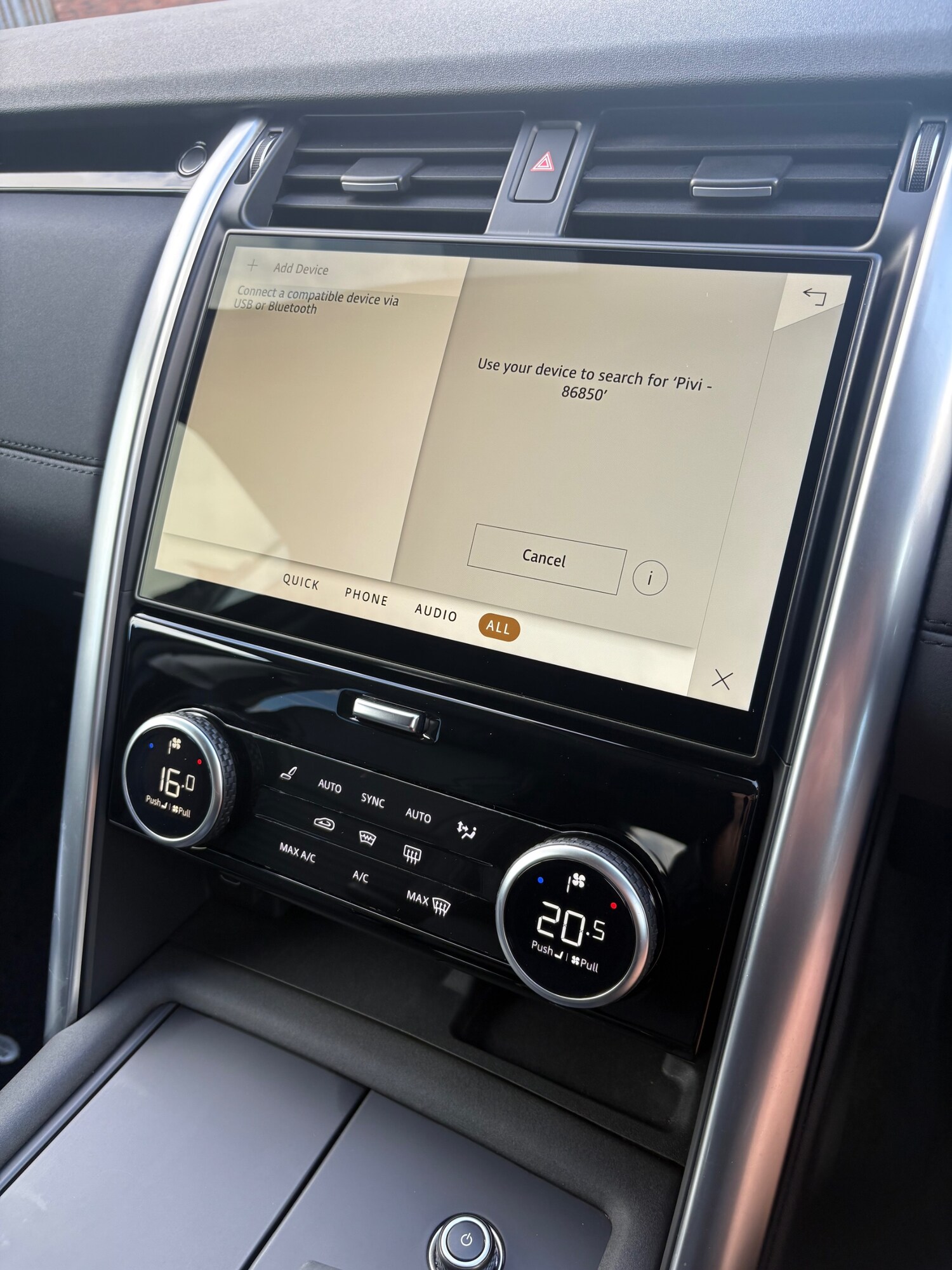 Used Land Rover Discovery 2023 for sale - 76024298: Photo 24
