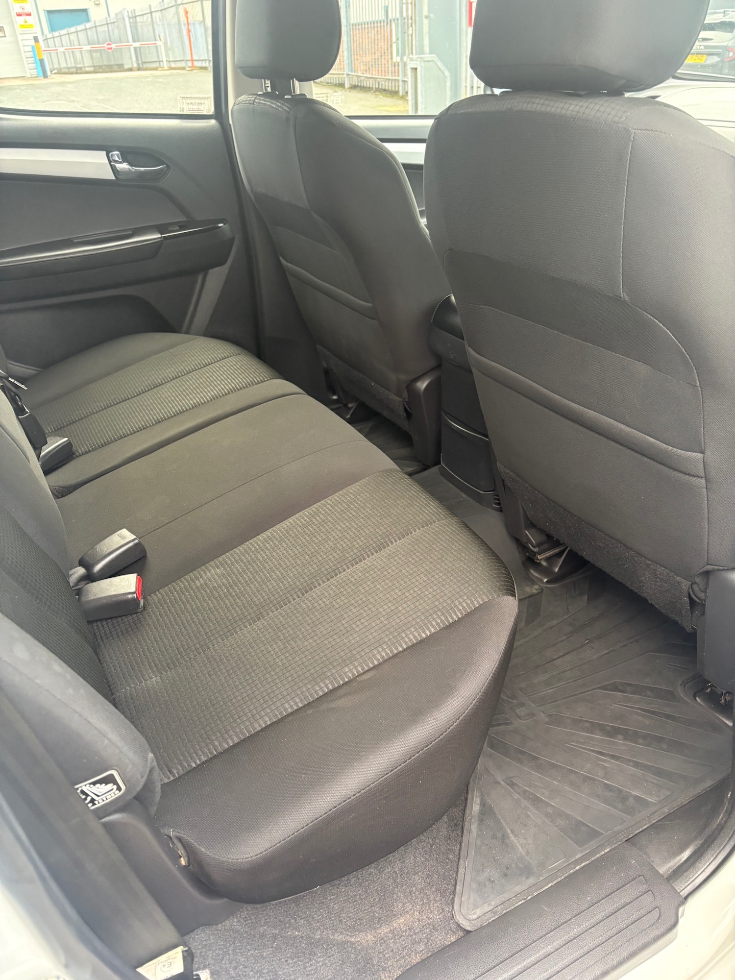 Used Isuzu D-Max 2019 for sale - 76854760: Photo 12