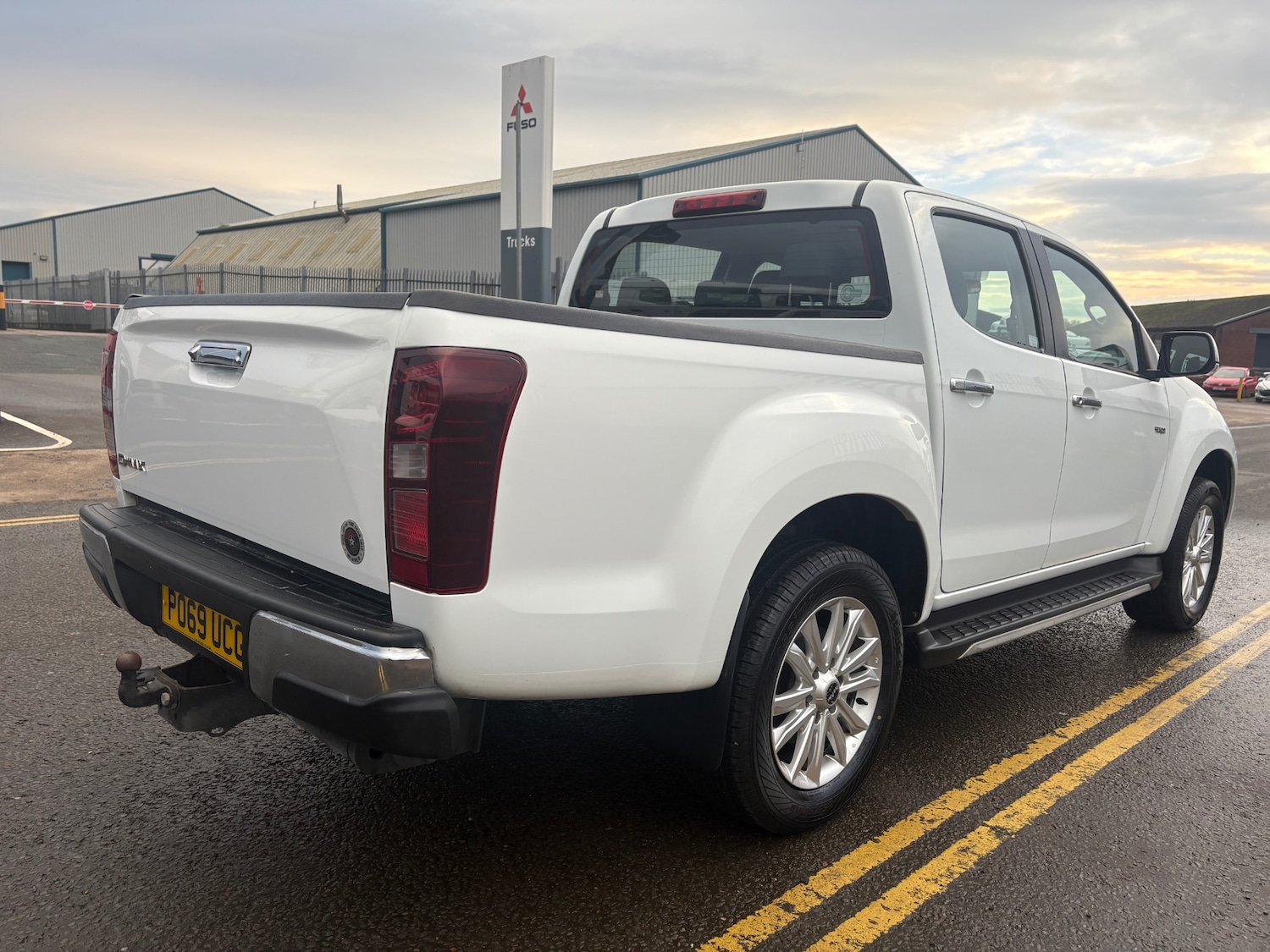 Used Isuzu D-Max 2019 for sale - 76854760: Photo 3
