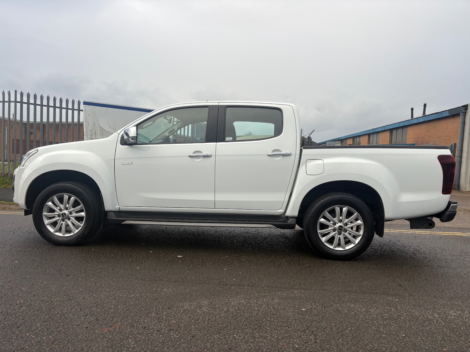 Used Isuzu D-Max 2019 for sale - 76854760: Photo 8