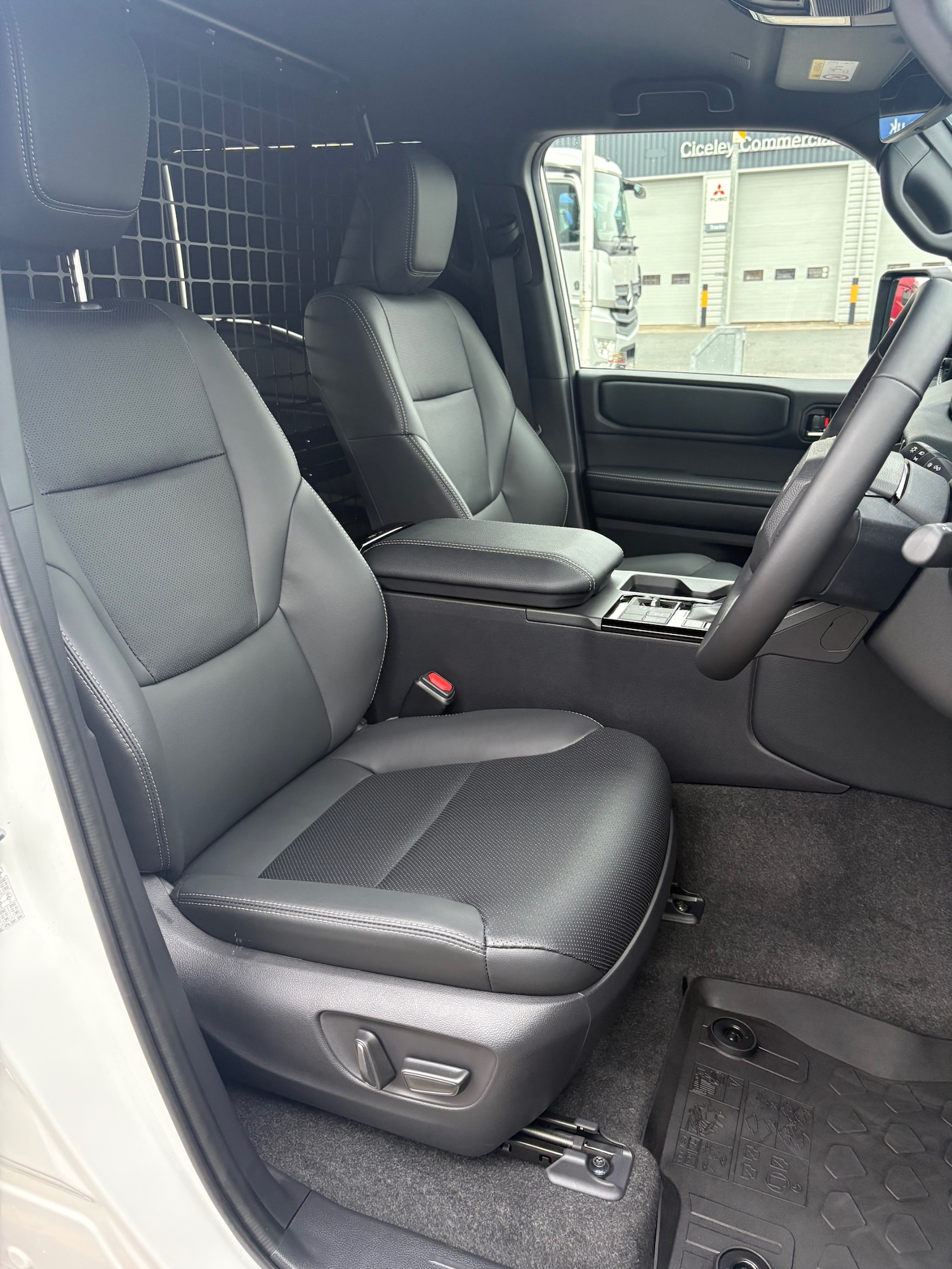 Used Toyota Land Cruiser 2025 for sale - 77065918: Photo 10