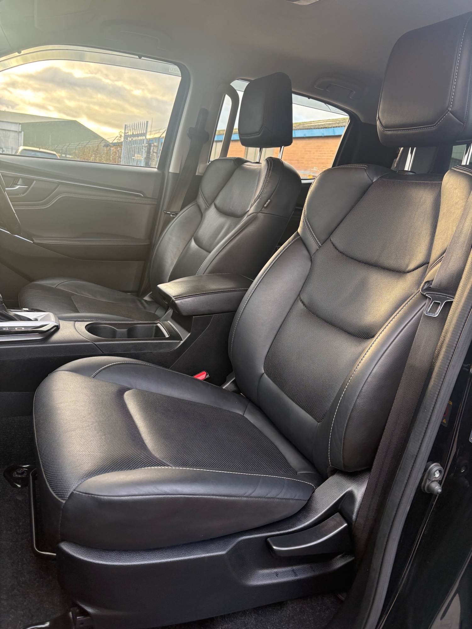 Used Isuzu D-Max 2022 for sale - 76699763: Photo 11