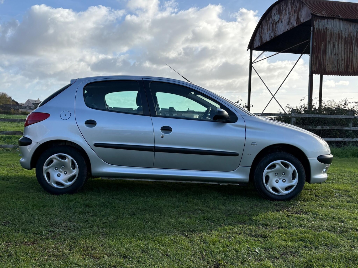 Used Peugeot 206 2002 for sale - 76389988: Photo 7
