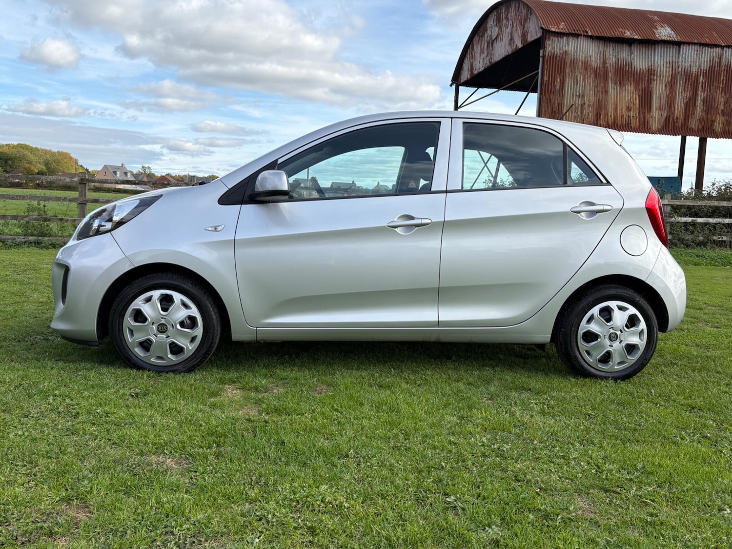 Used Kia Picanto 2017 for sale - 76203670: Photo 9