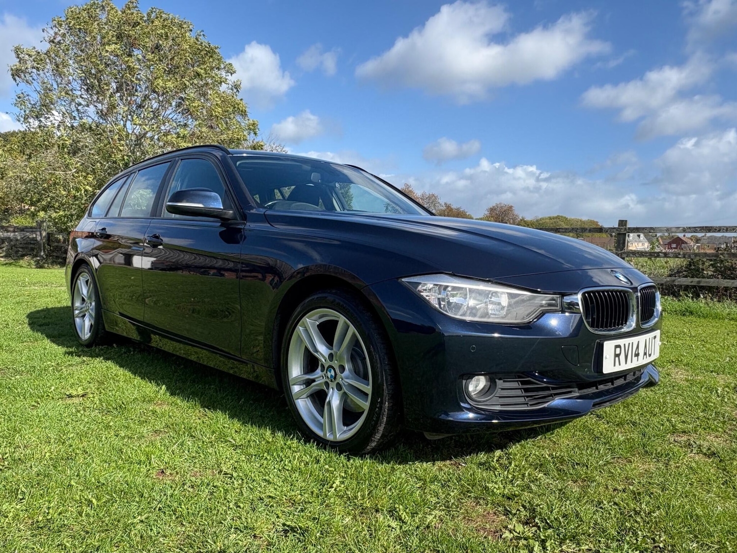 Used BMW 3 Series 2014 for sale - 76176212: Photo 3