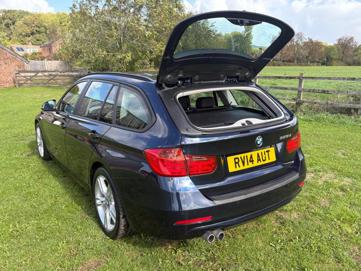 Used BMW 3 Series 2014 for sale - 76176212: Photo 5