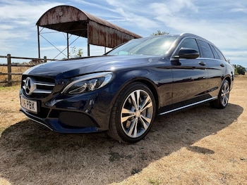 Used Mercedes-Benz C Class 2016 for sale - 79475907: Photo