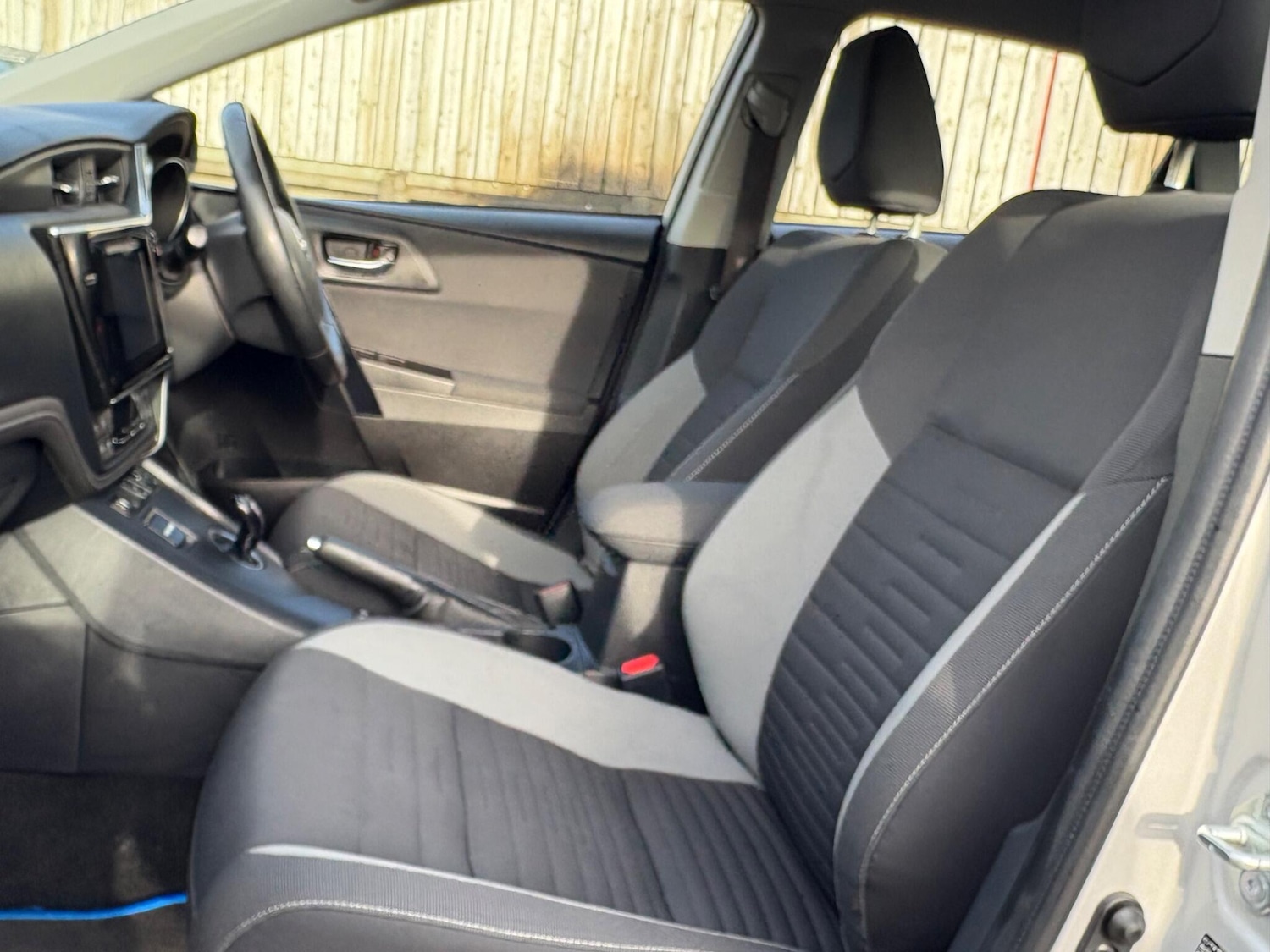 Used Toyota Auris 2017 for sale - 77158090: Photo 17