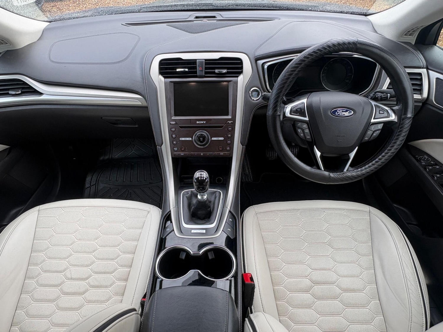 Used Ford Mondeo 2017 for sale - 77480327: Photo 2