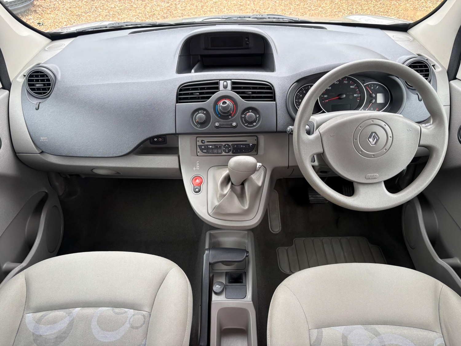 Used Renault Kangoo 2011 for sale - 77405581: Photo 2