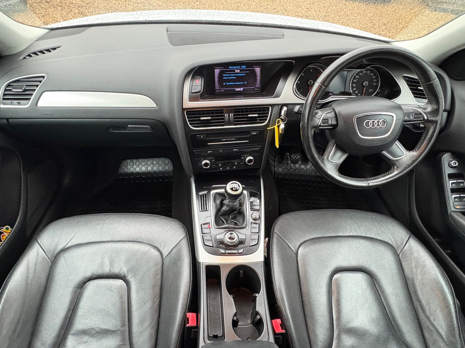 Used Audi A4 2012 for sale - 77158099: Photo 2