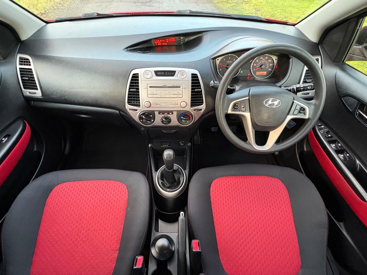 Used Hyundai i20 2010 for sale - 77178253: Photo 2