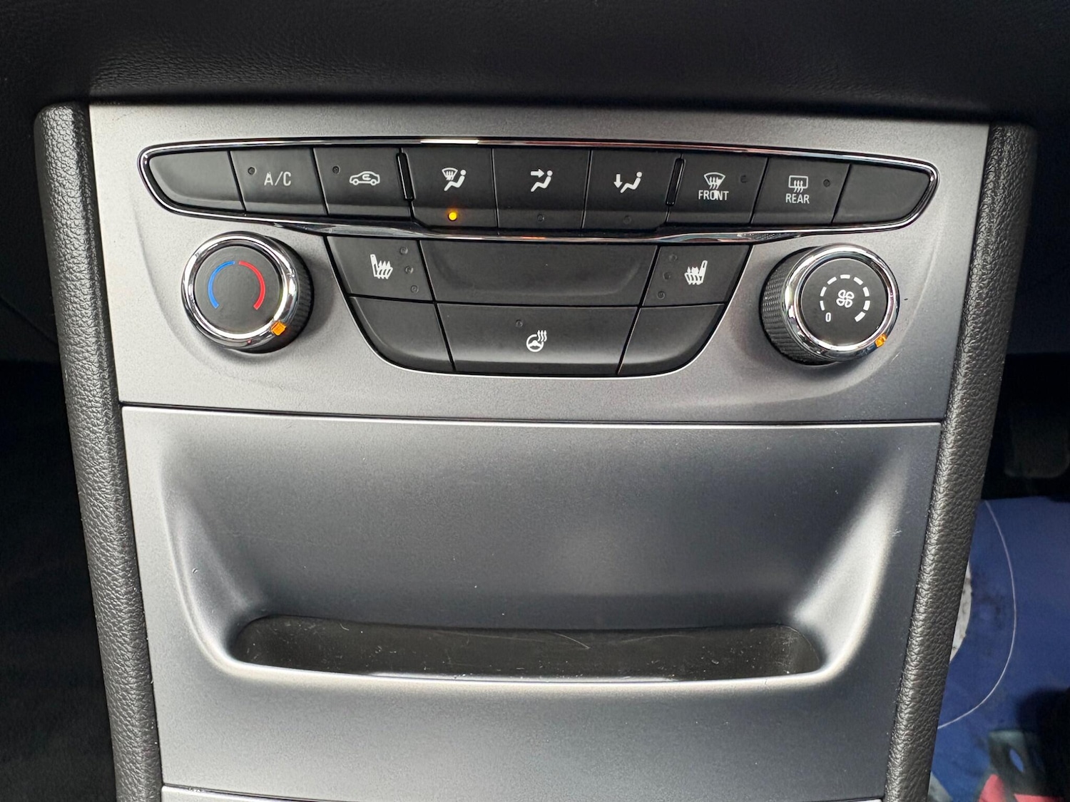 Used Vauxhall Astra 2015 for sale - 78049923: Photo 17