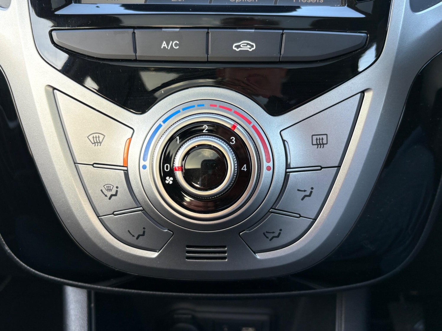 Used Hyundai Ix20 2017 for sale - 77726241: Photo 18