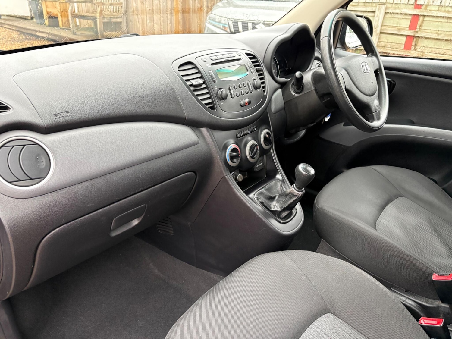 Used Hyundai i10 2013 for sale - 77365622: Photo 14