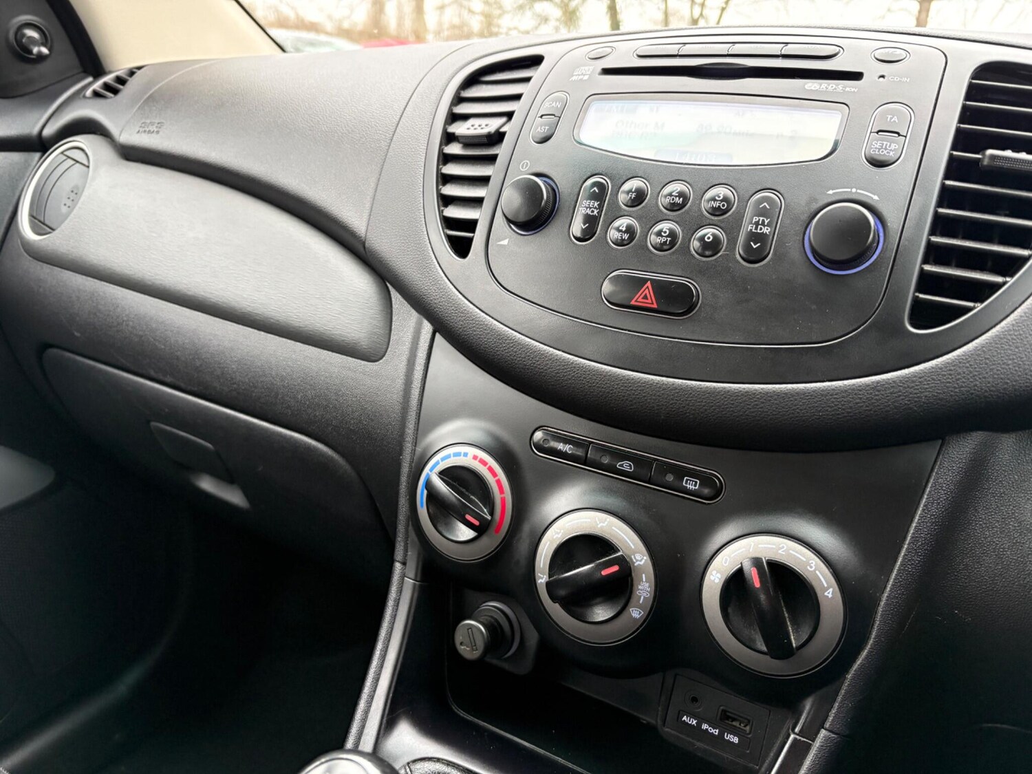 Used Hyundai i10 2013 for sale - 77365622: Photo 18