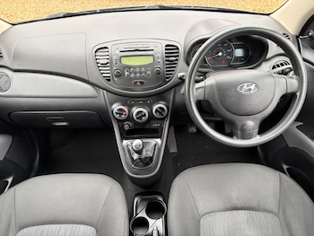 Used Hyundai i10 2013 for sale - 77365622: Photo