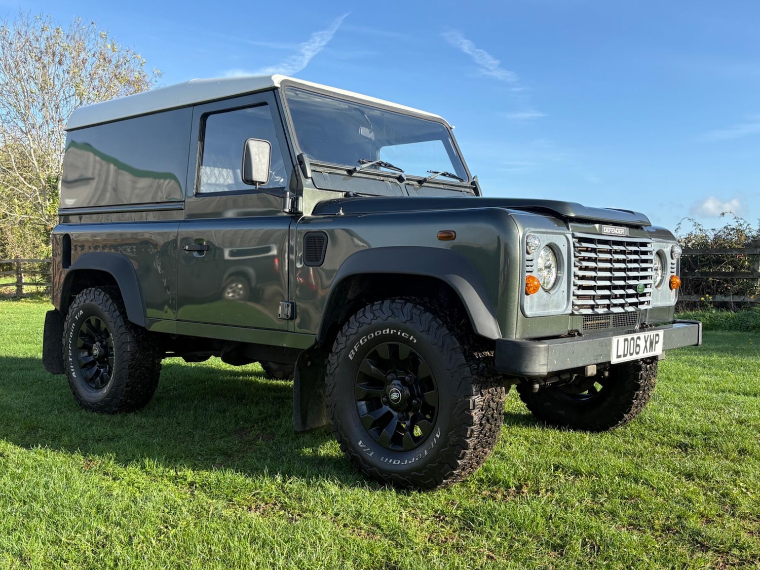 Used Land Rover Defender 2006 for sale - 77648228: Photo 2