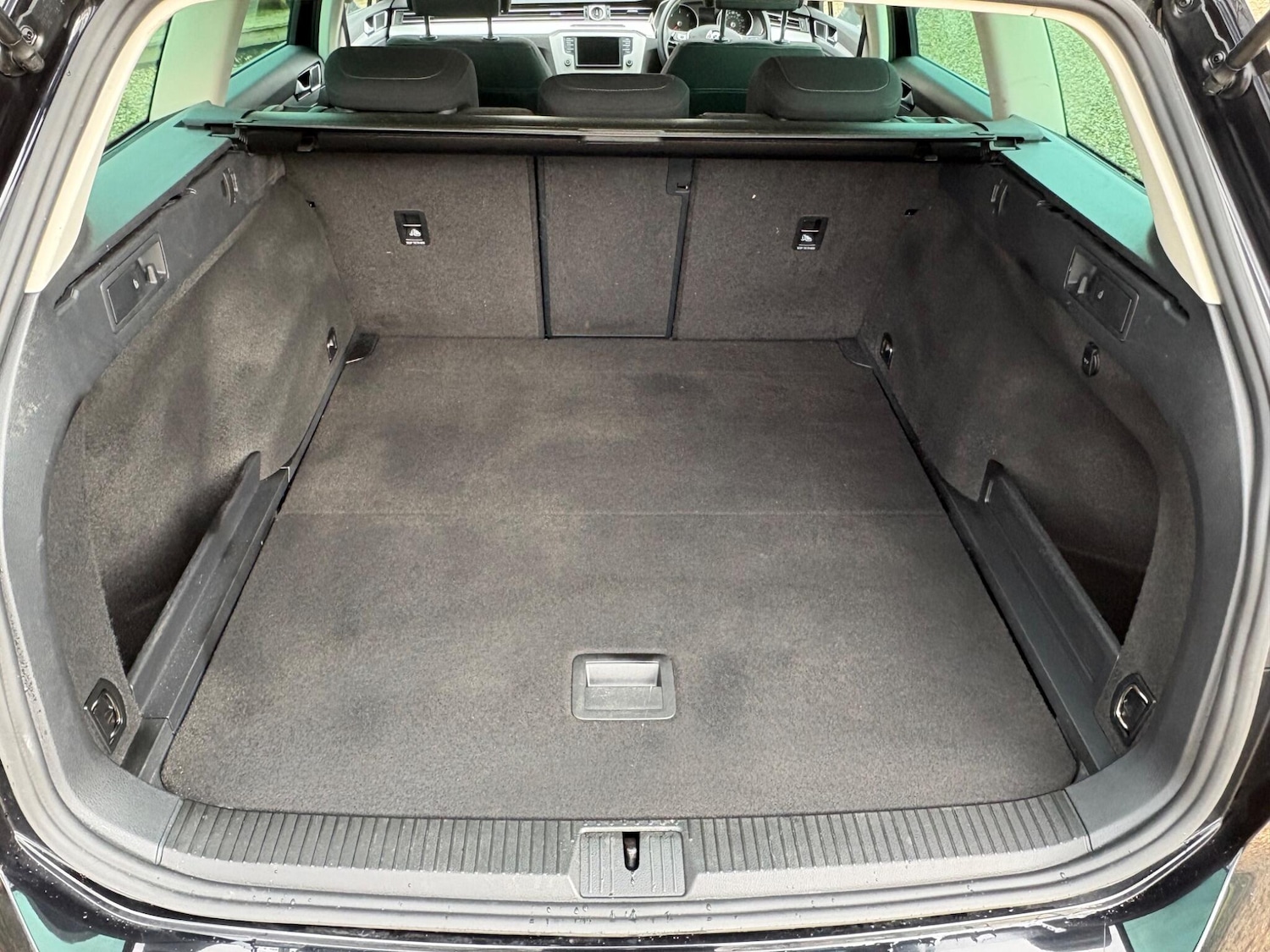 Used Volkswagen Passat 2015 for sale - 77648215: Photo 20