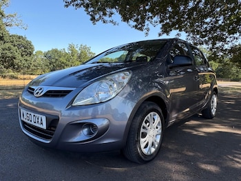 Used Hyundai i20 2010 for sale - 79389860: Photo