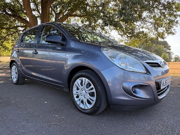 Used Hyundai i20 2010 for sale - 79389860: Photo