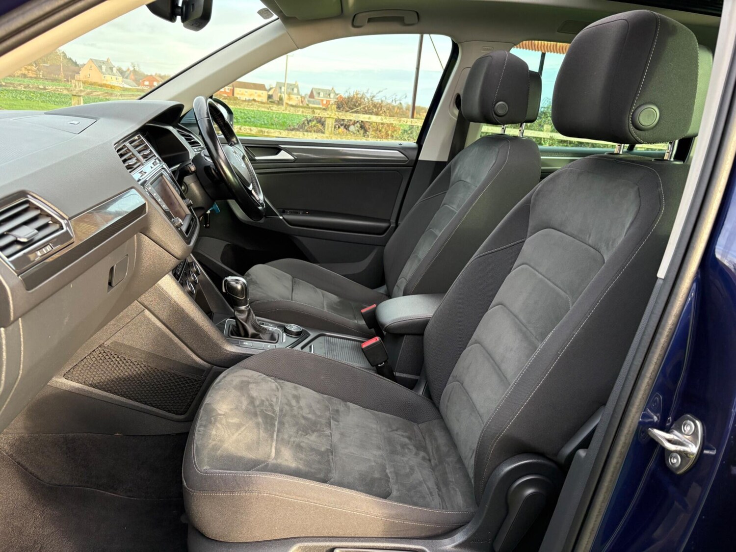 Used Volkswagen Tiguan 2017 for sale - 76574952: Photo 15