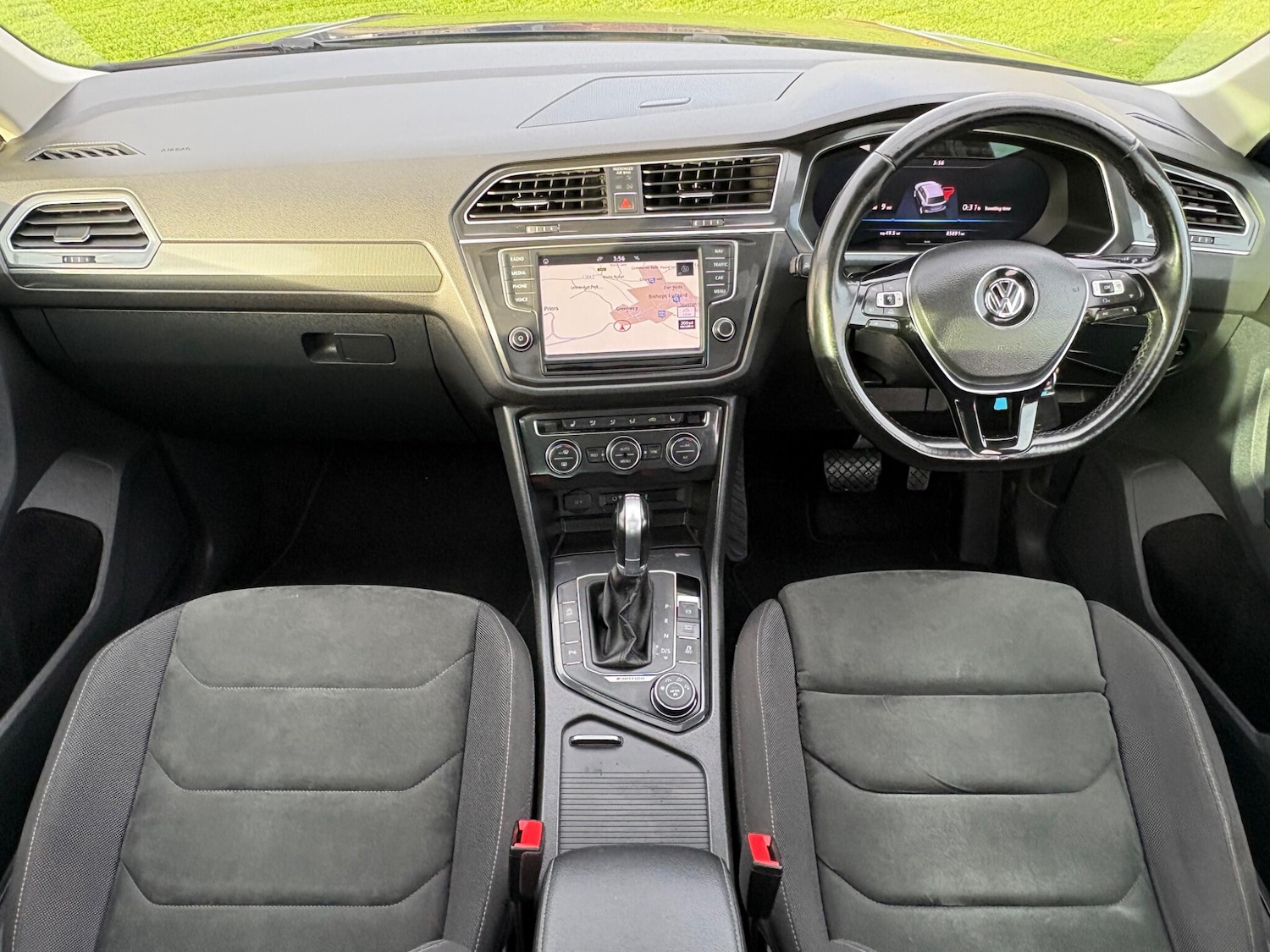 Used Volkswagen Tiguan 2017 for sale - 76574952: Photo 2