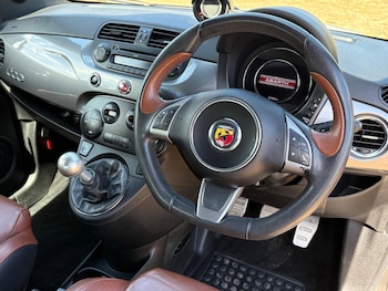 Used Abarth 595 2014 for sale - 79459411: Photo