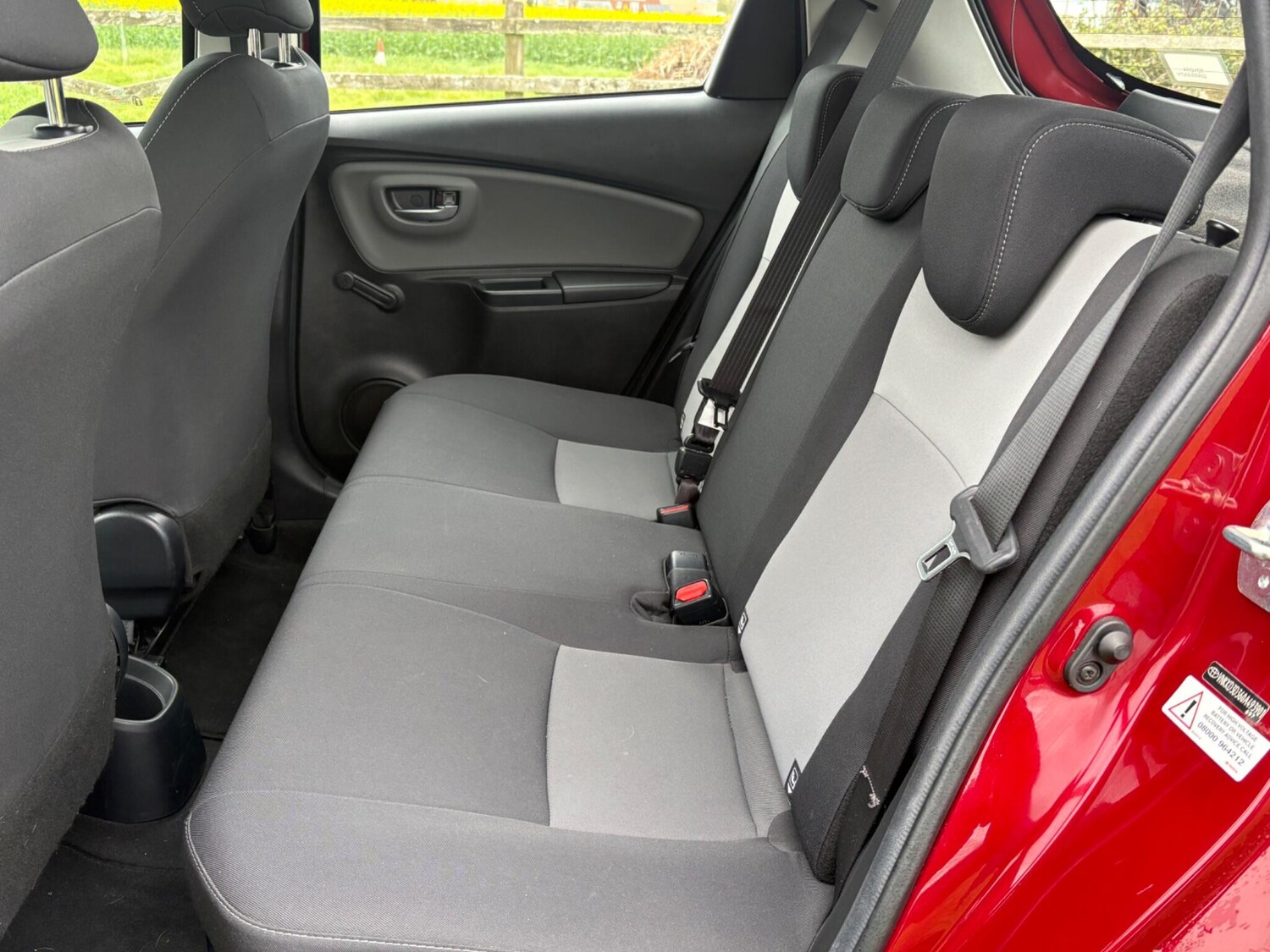 Used Toyota Yaris 2018 for sale - 78103115: Photo 13