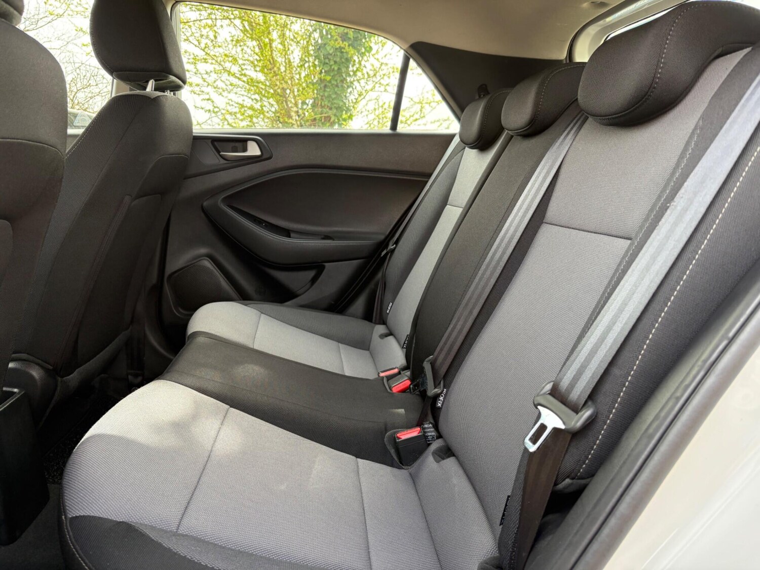 Used Hyundai i20 2018 for sale - 77927546: Photo 15