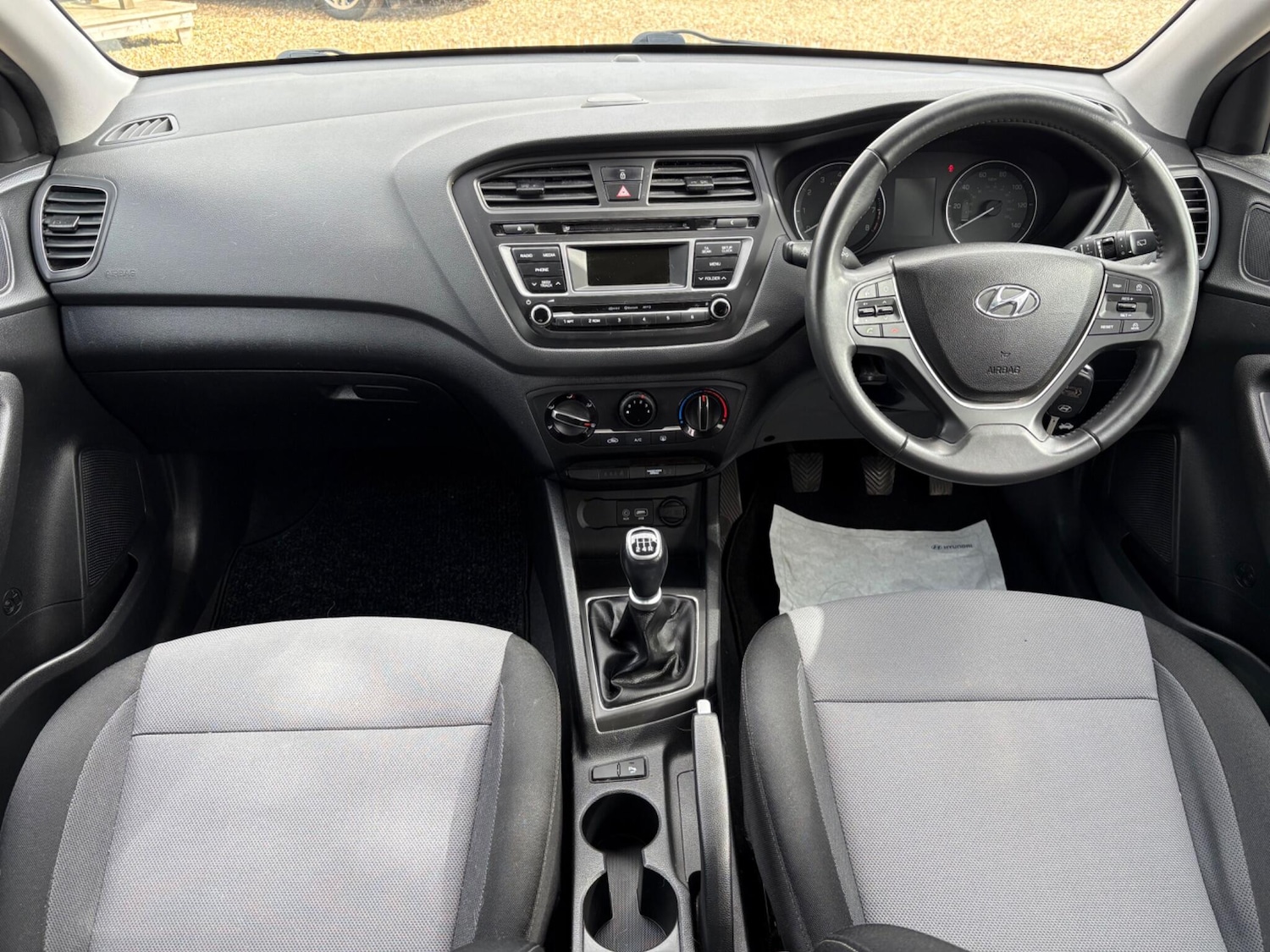Used Hyundai i20 2018 for sale - 77927546: Photo 2