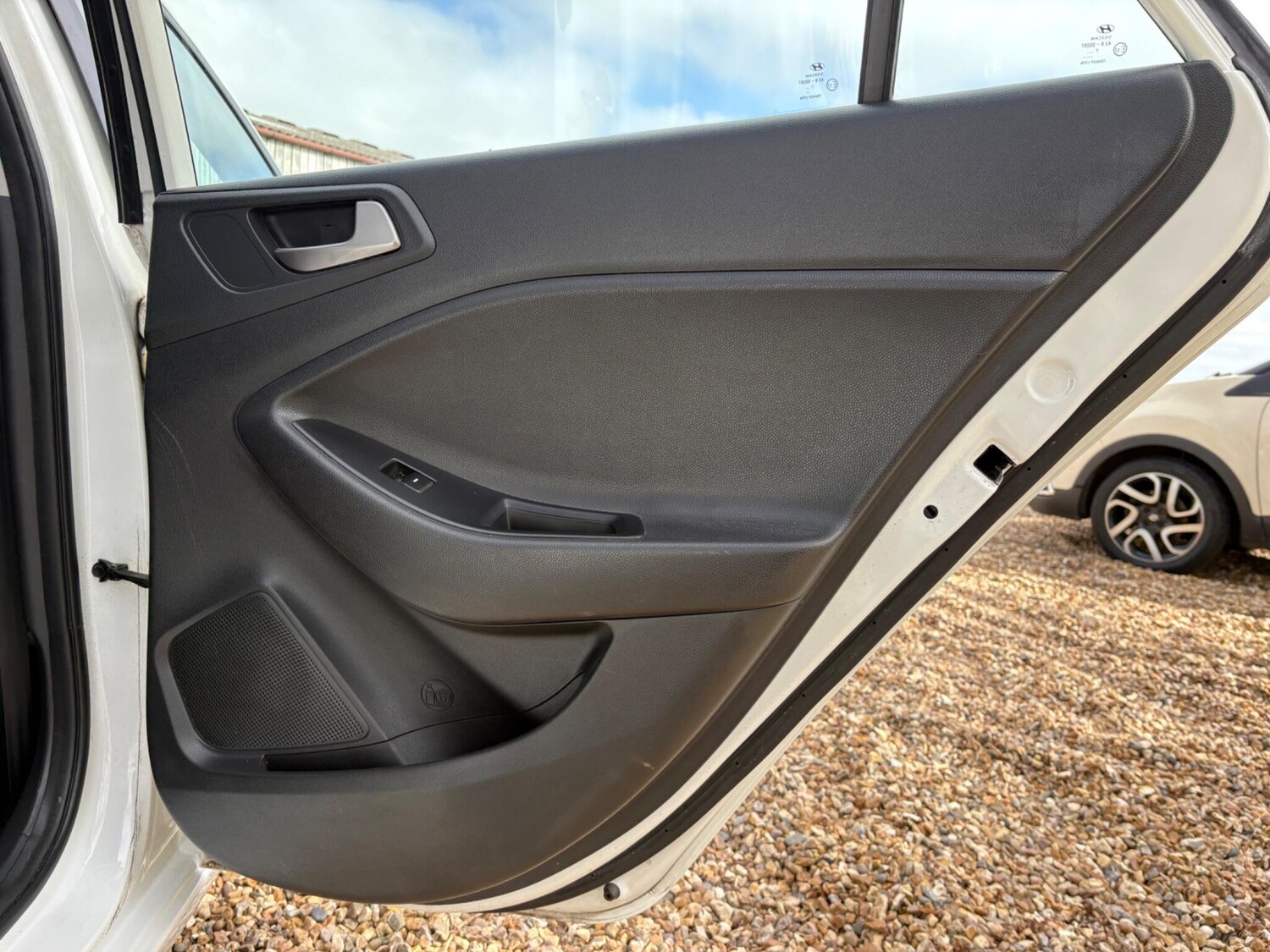 Used Hyundai i20 2018 for sale - 77927546: Photo 23