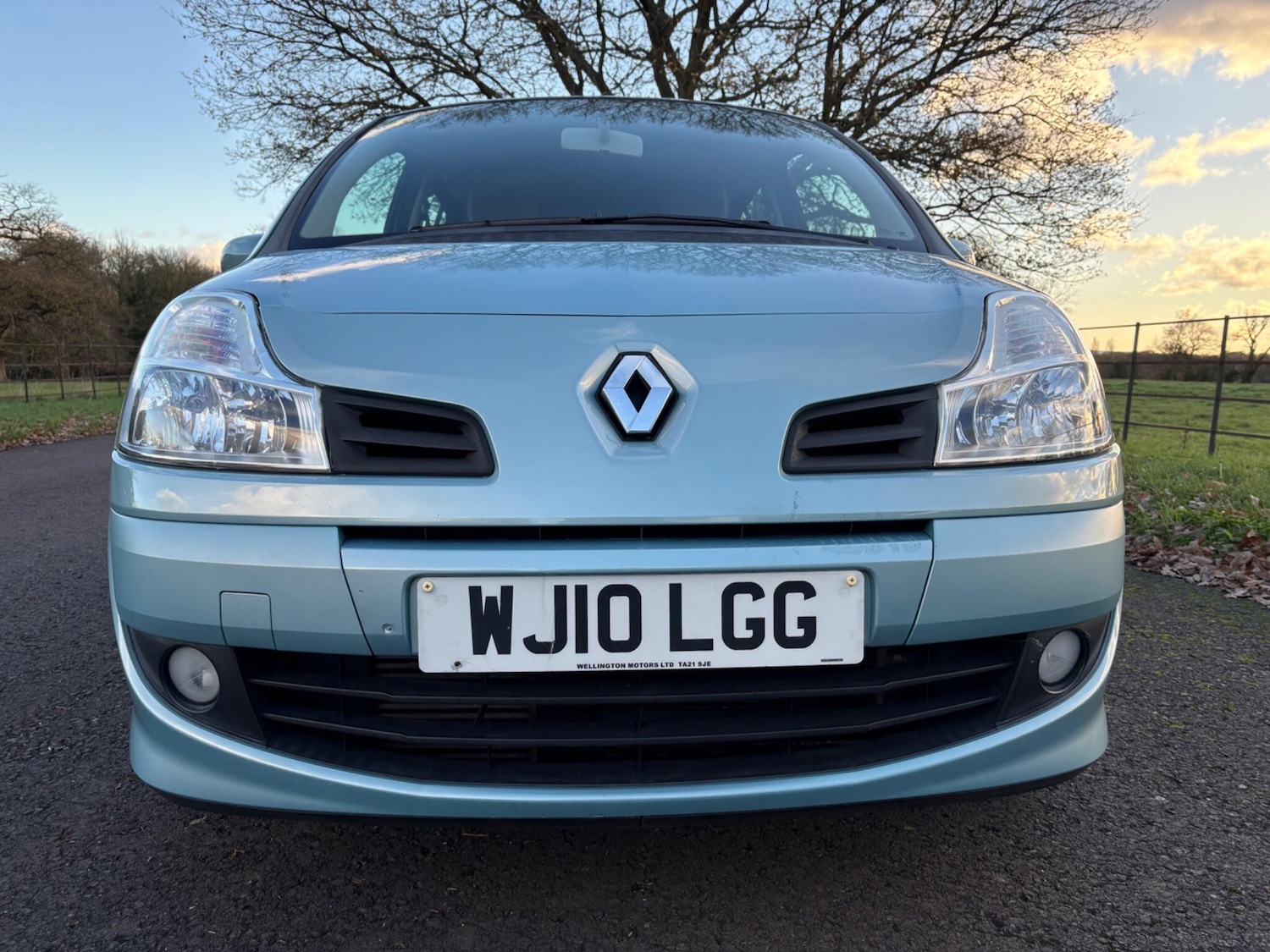 Used Renault Grand Modus 2010 for sale - 76635893: Photo 2