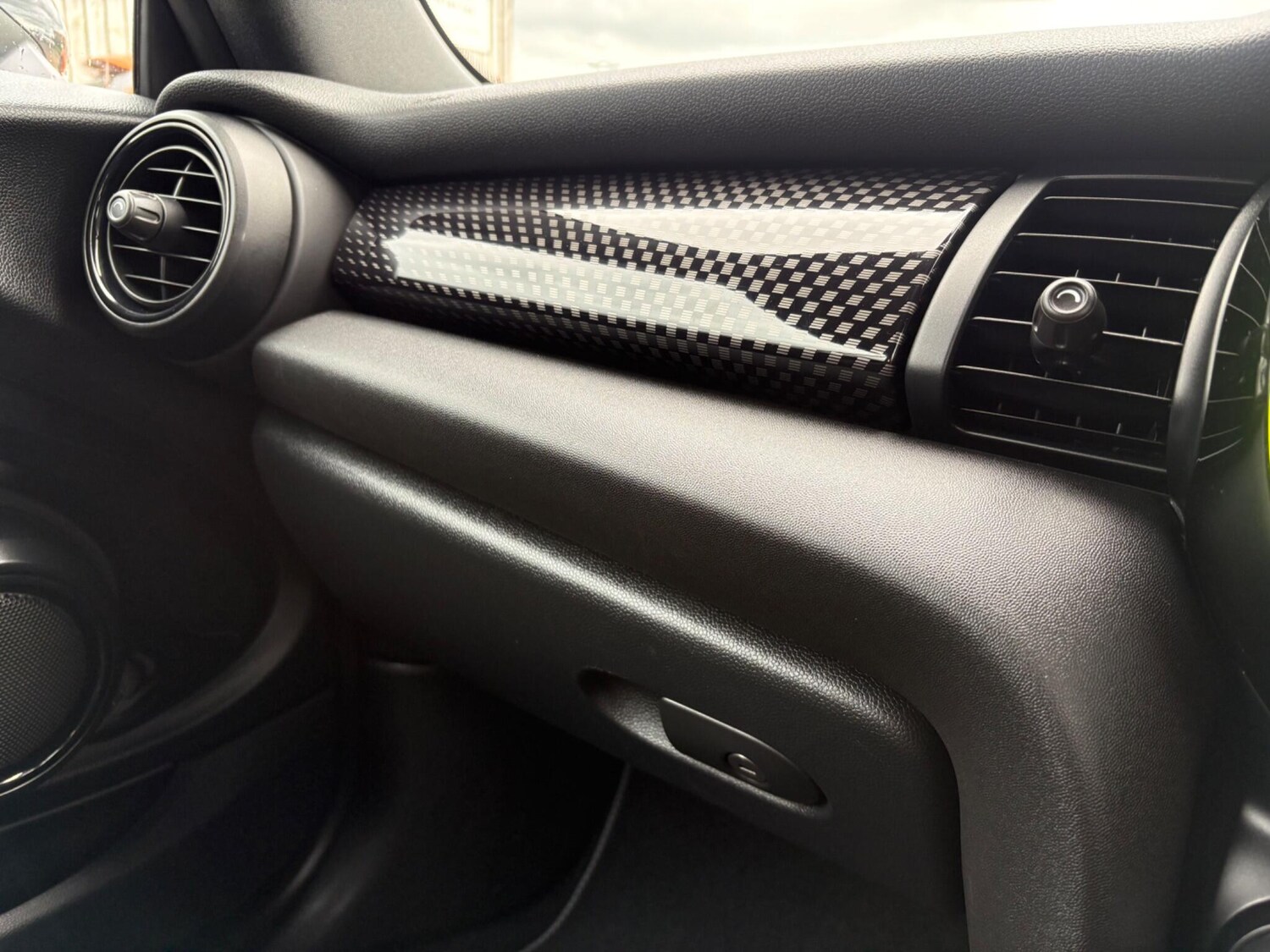 Used MINI Convertible 2019 for sale - 77841700: Photo 26