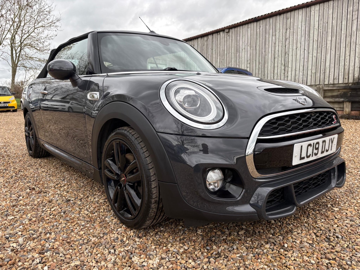 Used MINI Convertible 2019 for sale - 77841700: Photo 4