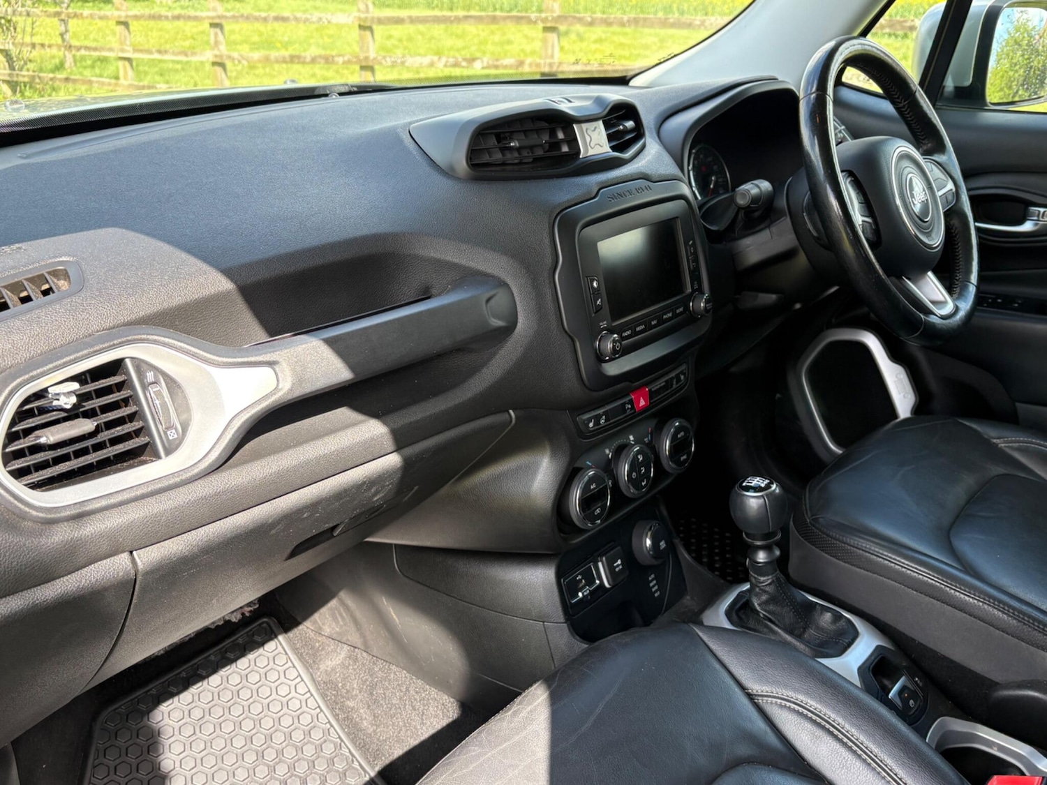 Used Jeep Renegade 2015 for sale - 78215973: Photo 13