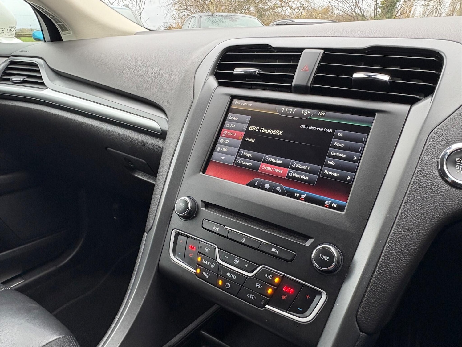 Used Ford Mondeo 2016 for sale - 76773541: Photo 22