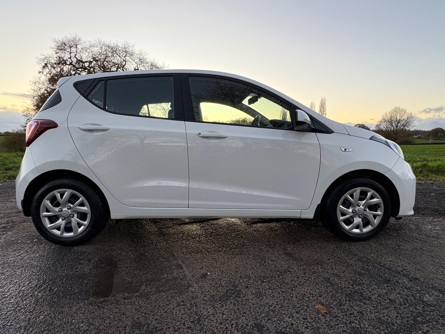 Used Hyundai i10 2018 for sale - 76635921: Photo 10