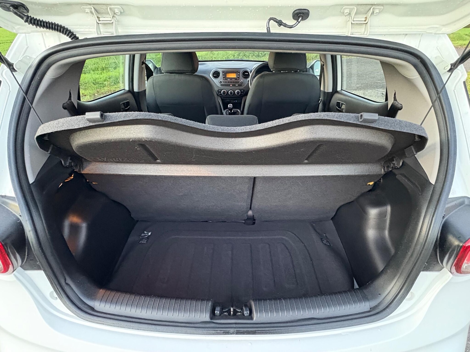 Used Hyundai i10 2018 for sale - 76635921: Photo 14