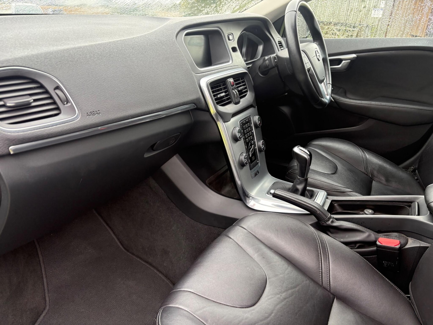 Used Volvo V40 2016 for sale - 77060773: Photo 11