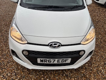 Used Hyundai i10 2017 for sale - 77281210: Photo