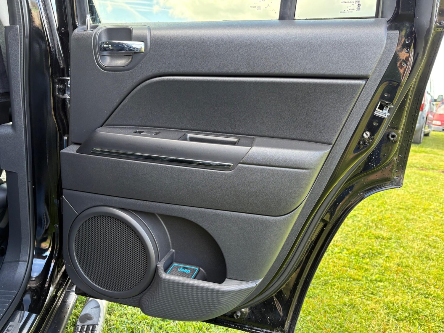 Used Jeep Compass 2012 for sale - 78117938: Photo 9