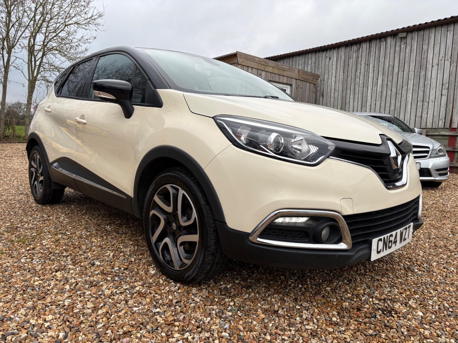 Used Renault Captur 2014 for sale - 77627657: Photo 3
