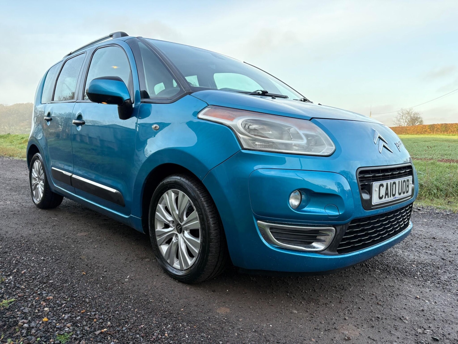 Used Citroen C3 Picasso 2010 for sale - 76574954: Photo 3