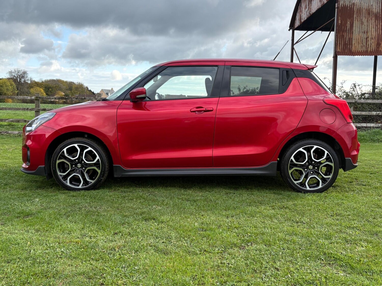 Used Suzuki Swift 2019 for sale - 76297401: Photo 10
