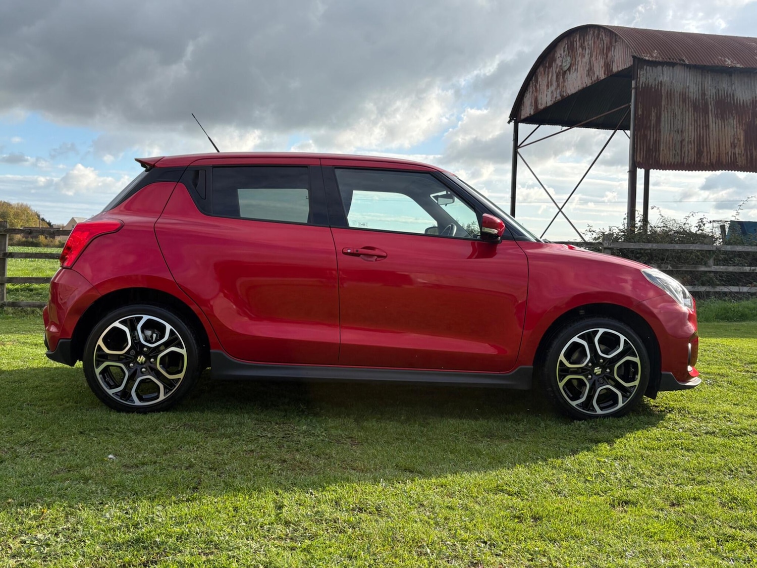 Used Suzuki Swift 2019 for sale - 76297401: Photo 13