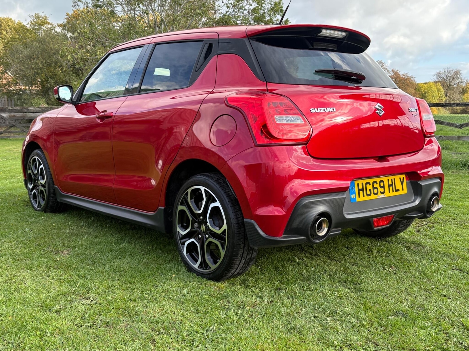 Used Suzuki Swift 2019 for sale - 76297401: Photo 7